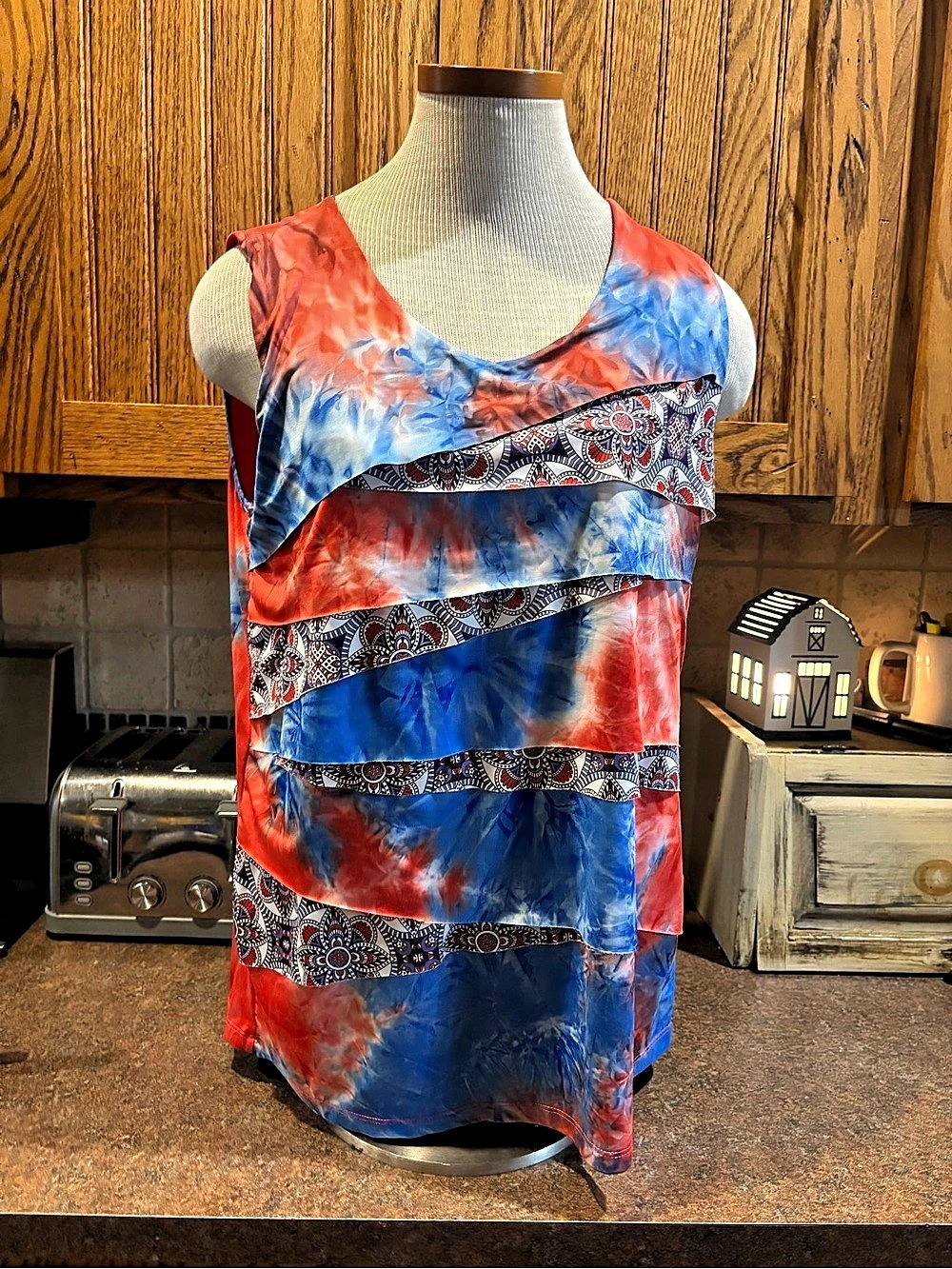 ✅Energie Women's Tie Dye Paisley Tank Top Size Large